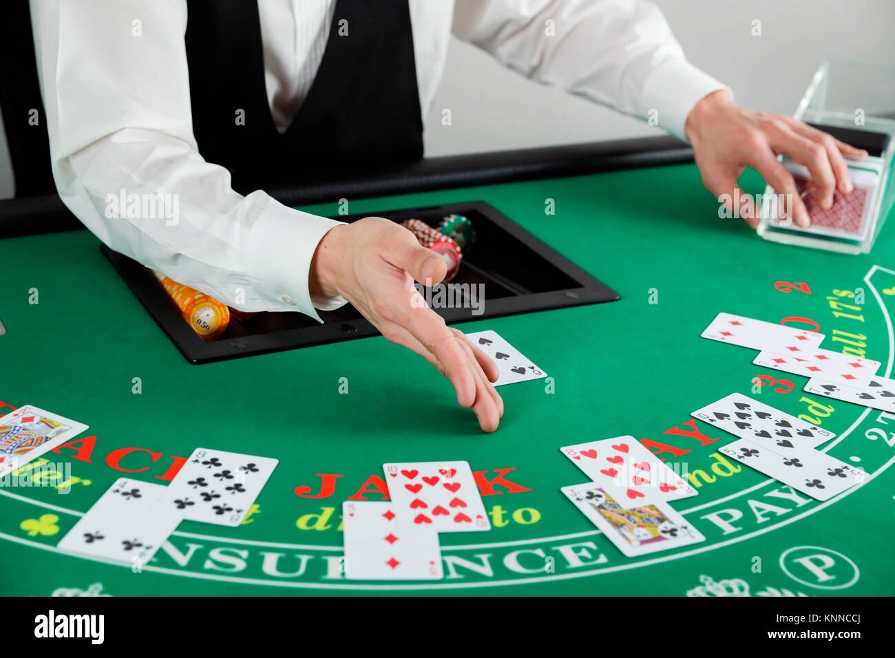 Live Dealer Card Games & Table Reviews 2026: Your Ultimate Guide to Baccarat, Blackjack, and More - live casino illustration