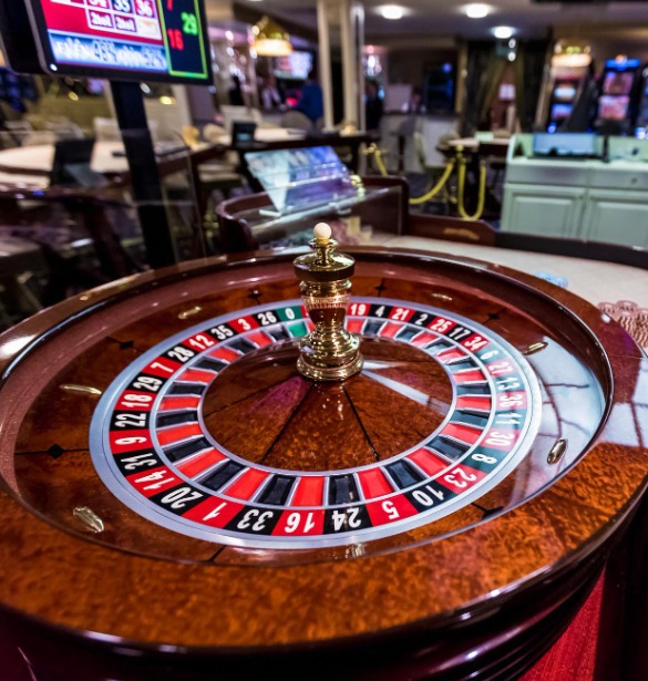 Your Ultimate Guide to Live Dealer Card Games & Table Reviews 2026 - live casino illustration